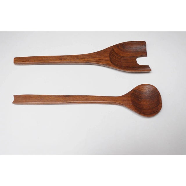 Mid-Century Modern Sculptural Teakwood Salad Tongs For Sale In New York - Image 6 of 12