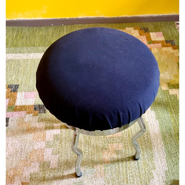 1990s Vintage Uri Stool With Waved Chrome Legs and Black Seats by Per Ivar Ledang for Ikea, 1995, For Sale - Image 5 of 5