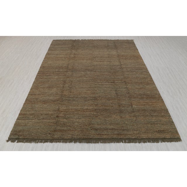 High Quality Hand Knotted Dark Green Jute Loop Pattern Solid Rug 6x9Ft. For Sale - Image 6 of 12