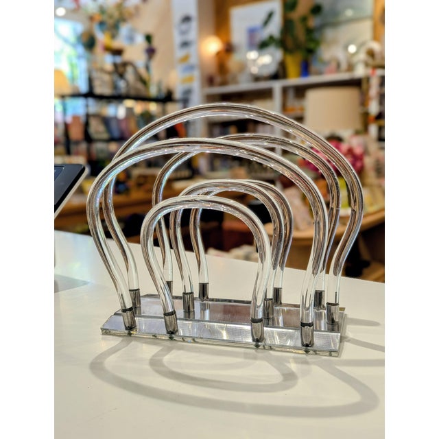 Dorothy Thorpe Lucite & Chrome Magazine Rack / Record Organizer, Circa 1970s For Sale - Image 4 of 7