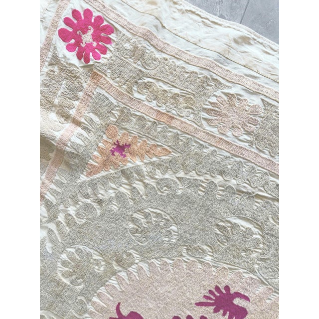 Suzani Wall Hanging Decor - Mid 20th Century Embroidery - 4'11'' X 5'1'' For Sale In New York - Image 6 of 8