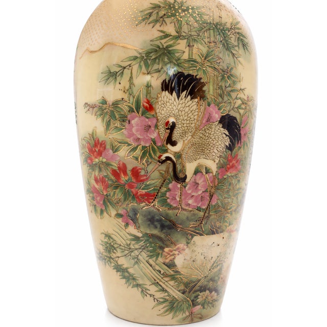 Pair of 24” Chinese Export Chinoiserie Porcelain Vases With Ruffled Edge & Gilt Animal-Form Handles – Late 20th Century For Sale - Image 9 of 11