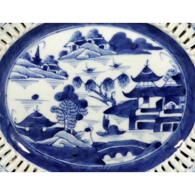 Blue Chinese Export Porcelain Canton Blue & White Chestnut Basket & Stand For Sale - Image 8 of 9