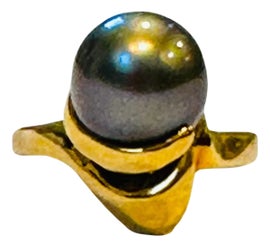 Example of The School of Paris Rings