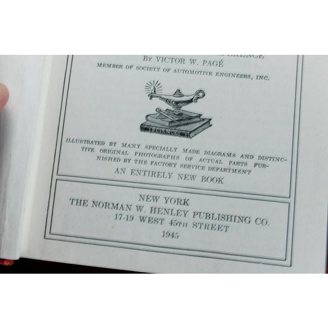 1945 Ford v-8 Cars & Trucks Reference Manual – Construction, Operation, Repair (Pagé) For Sale - Image 4 of 12