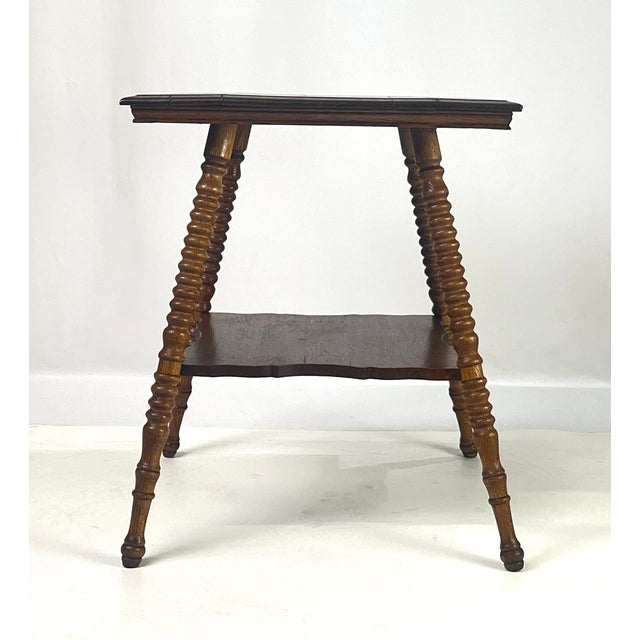 Wood Early 20th Century Victorian Quarter-Sawn Tiger Oak Two-Tier Parlor Table With Spool-Turned Legs For Sale - Image 7 of 11