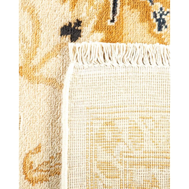 1990s Vintage Traditional Hand Knotted Wool Area Rug, Ivory - 8'0" X 10'0" For Sale - Image 5 of 9