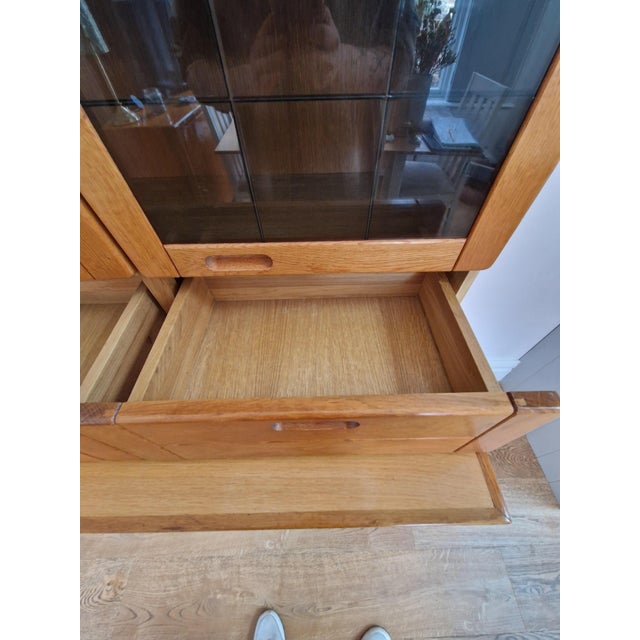 1970s Vintage Danish Glass-Fronted Oak Display Cabinet from Vantinge Mobelindustri, 1970s For Sale - Image 5 of 18