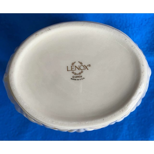 Lenox Jacquard Gold Vase For Sale In Miami - Image 6 of 10