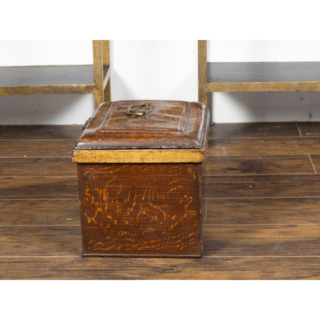 A French painted tôle box from the late 19th century, with wood grain patterns and goldenrod accents. Created in France...