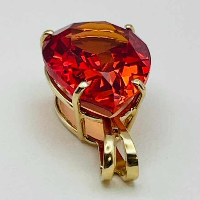 Metal Vintage Clyde Duneier 10k Gold 13-Carat Padparadscha Sapphire Pear Pendant For Sale - Image 7 of 12