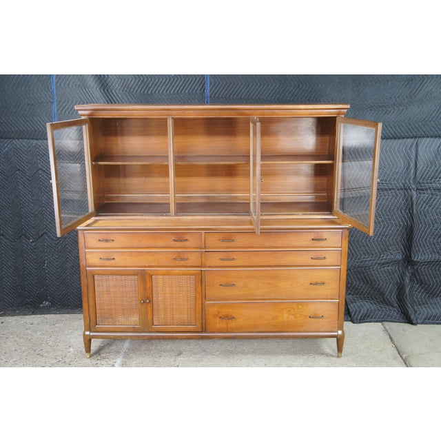1960s Mid Century Modern Boho Chic Mahogany Buffet & Hutch Bookcase Display Cabinet For Sale - Image 5 of 16
