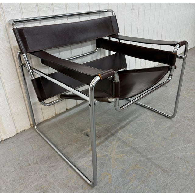This listing is for a Mid-Century Modern Knoll Wassily Lounge Chair. A vintage Wassily Lounge Chair by Marcel Breuer for...
