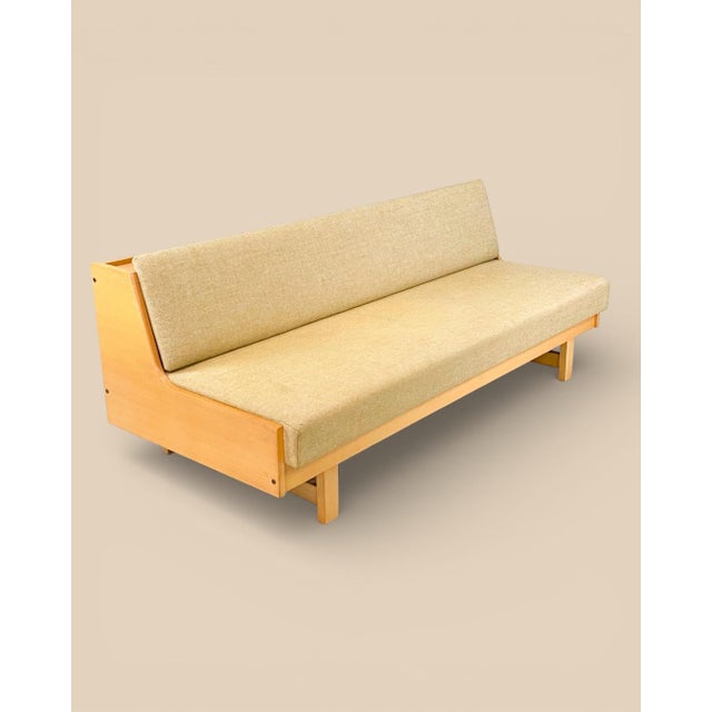 Danish sofa by hans j. Wegner for getama this sofa was made at the getama factory in the 1960s, based on a design by hans...