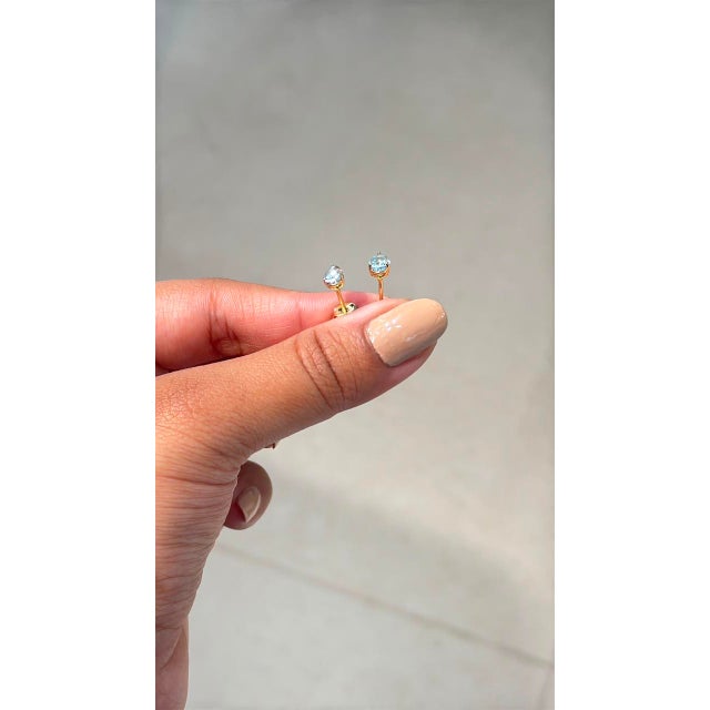 Minimal Pear Cut Natural Aquamarine Solitaire Stud Earrings in 14k Gold- A Pair For Sale In New York - Image 6 of 16