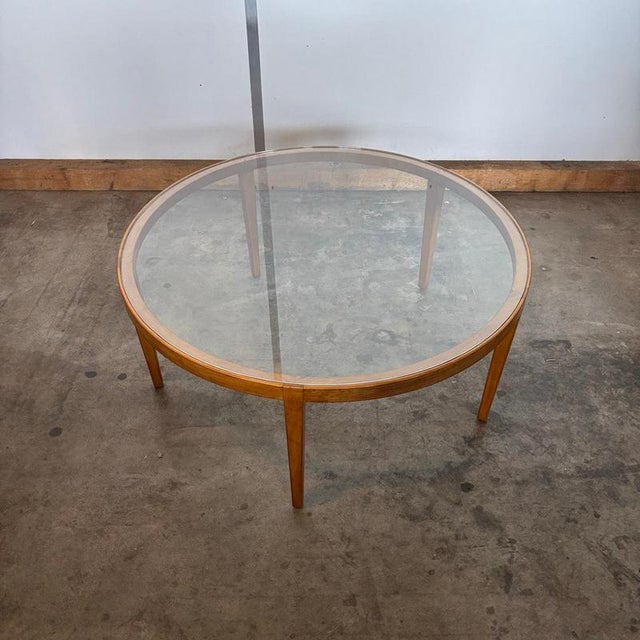 ✓ Design classic ✓ Fine cherry wood ✓ Stylish & functional Dimensions: Diameter: 101 cm Height: 45 cm Item: Vintage living...