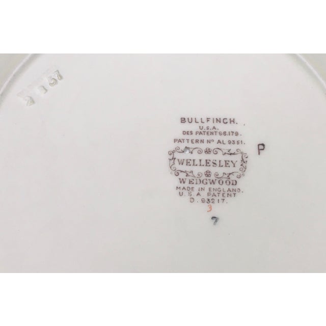 Mid 20th Century Mid 20th Century Bullfinch Wellesely by Wedgwood Decorative Plate For Sale - Image 5 of 8