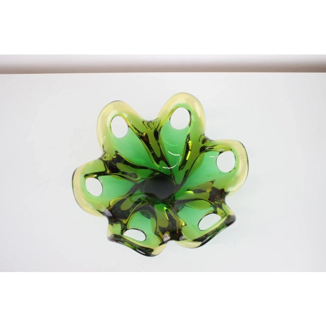 Art Glass Bowl attributed to Josef Hospodka, Czech, 1960s For Sale - Image 4 of 8