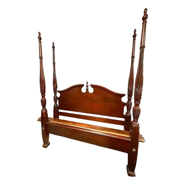 Solid Cherry Wood Queen Size Rice Bed Made in South Carolina by Sumter Cabinet Company - Vintage 1990s For Sale