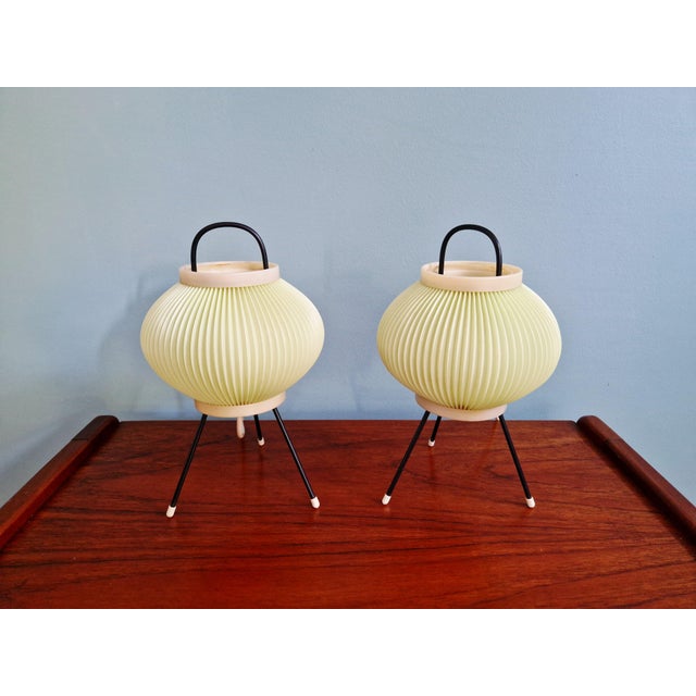 Tripod Lamps in Pale Green Pleated Celluloid, 1960s, Set of 2 For Sale - Image 14 of 18