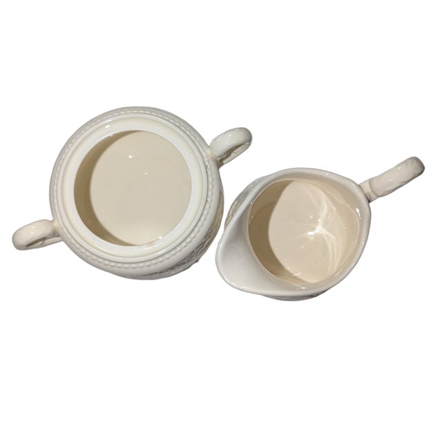 Josiah Wedgwood 1920s Wedgwood Patrician Sugar & Creamer For Sale - Image 4 of 6