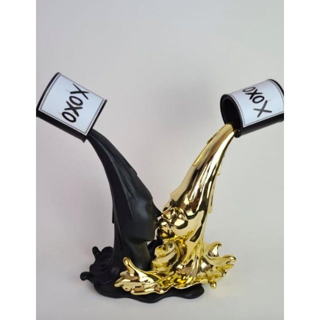 Sagrasse, XOXO, 2023, Resin For Sale - Image 5 of 5