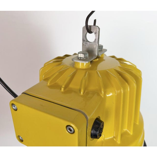 Industrial Yellow Explosion Proof Lamp with Black Enameled Shade from Elektrosvit, 1990s For Sale - Image 10 of 18