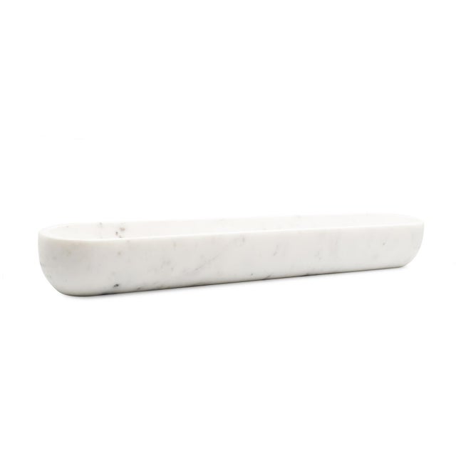 The Nizzoli collection of accessories was created out of timeless white marble. A variety of classic shapes were...