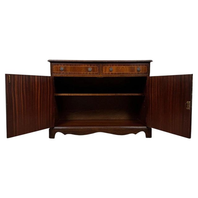 English Inlaid Mahogany Cupboard with Satinwood Stringing For Sale - Image 4 of 13
