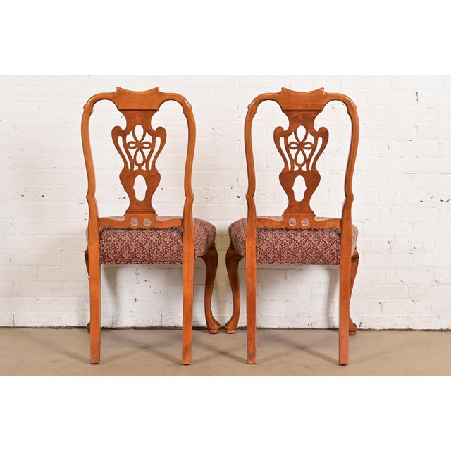 Romweber Antique Georgian Carved Walnut Dining Chairs, Set of Four For Sale - Image 12 of 13