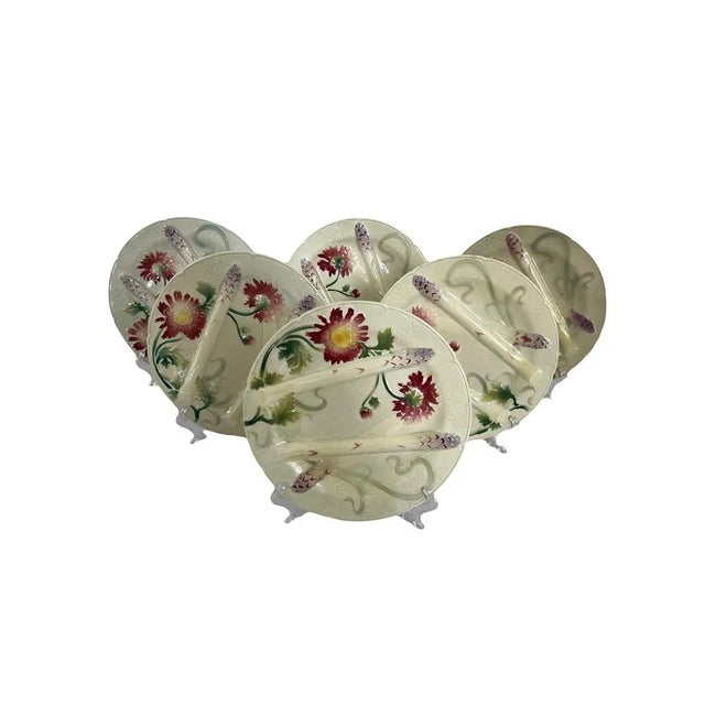 Plates with Dishse from Saint Clément, Set of 7 For Sale - Image 6 of 17