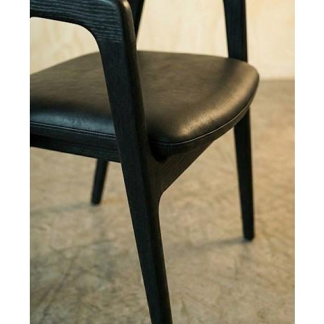 "The Shadowline" Custom Dining Table Set: Walnut & Ebonized Ash Table With 8 Leather Chairs For Sale - Image 10 of 11