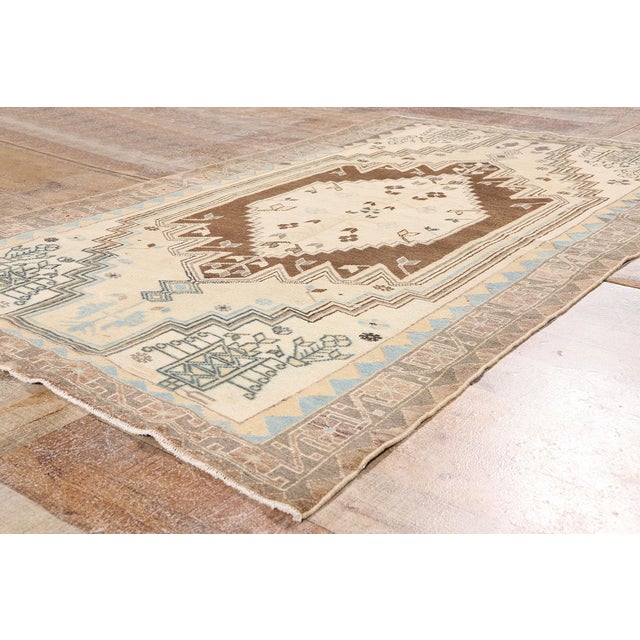 Ivory Late 19th Century Persian Malayer Rug, 04'00 X 06'05 For Sale - Image 8 of 10