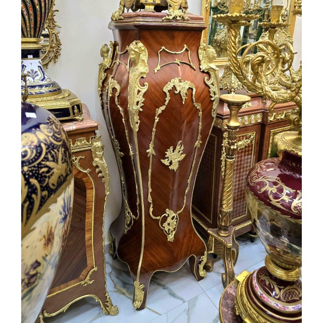 Rococo Rococo Style Pedestal Column – Multicolor Marble Top With Bronze For Sale - Image 3 of 3