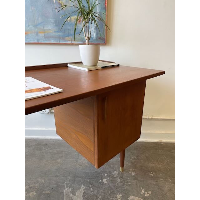 1960's Restored American Walnut Desk For Sale - Image 4 of 13
