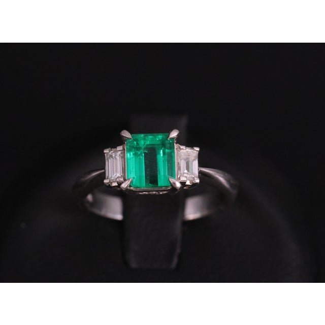 Late 20th Century 0.96ct Gia Colombian Untreated No Oil Emerald & Diamond Platinum Ring Size 5.75 For Sale In New York - Image 6 of 18