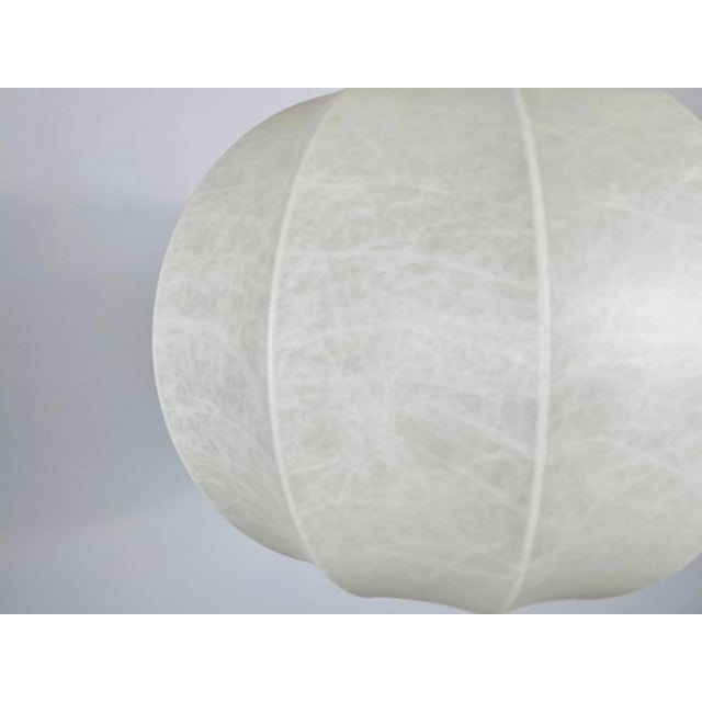 Mid-Century Round Cocoon Pendant Lamp, 1960s, Italy For Sale - Image 9 of 10
