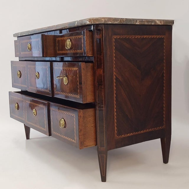 French Louis XVI Chest of Drawers, 18th Century For Sale - Image 11 of 17