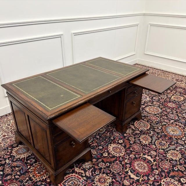 Classic English Chesterfield Desk in Green Leather by RAC For Sale - Image 14 of 18