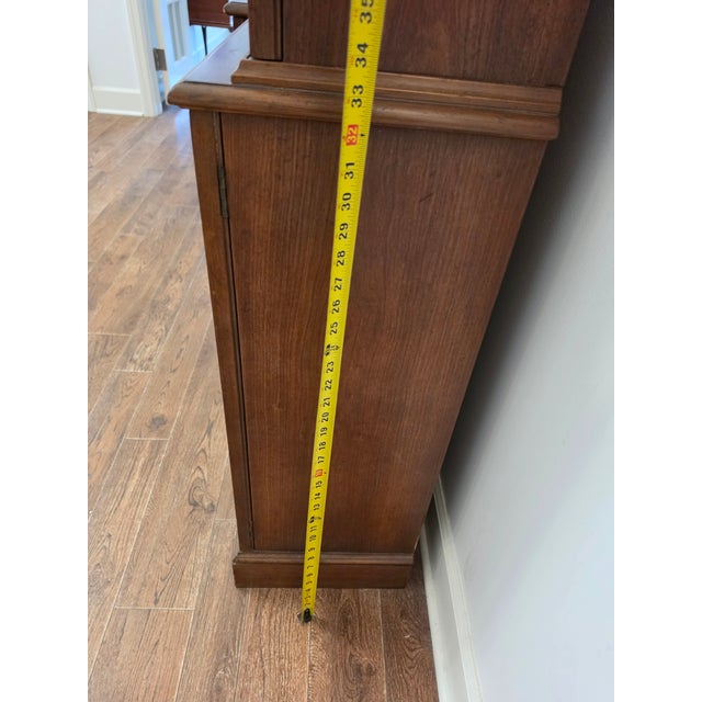 1900-1909 Georgian Style Mahogany Breakfront - Display Hutch For Sale - Image 10 of 11