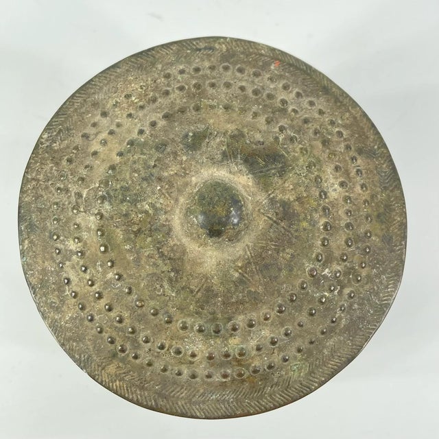 African Early 20th Century Asante Forowa Chased Brass Box Ghana For Sale - Image 3 of 7