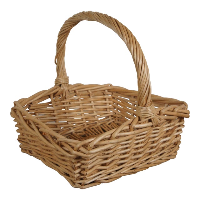 Mid 20th Century Vintage Woven Reed Willow Country Farmhouse Harvest Gathering Basket For Sale
