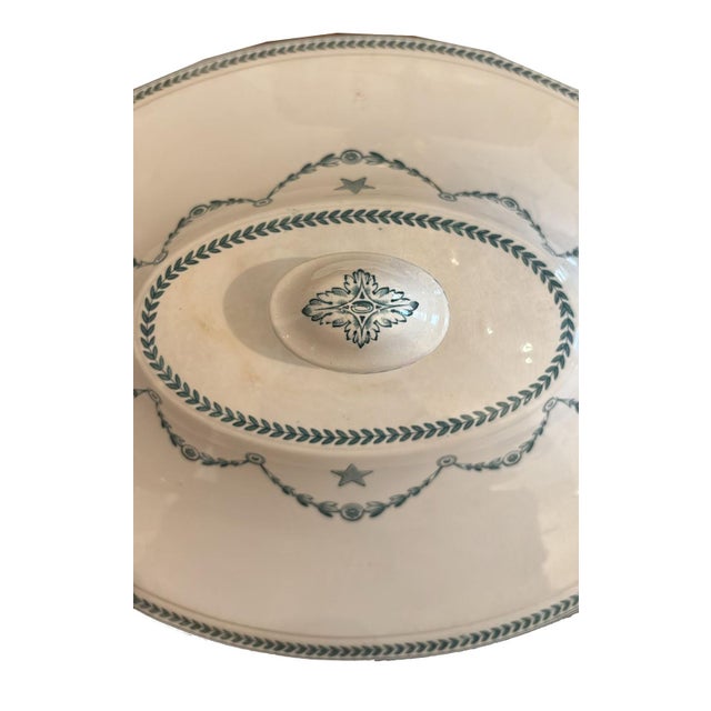 Terrine Wallerfangen Villeroy and Boch 1905-1910 earthenware Height: 25 cm Shown in the Biedermeier book: “Art of the...