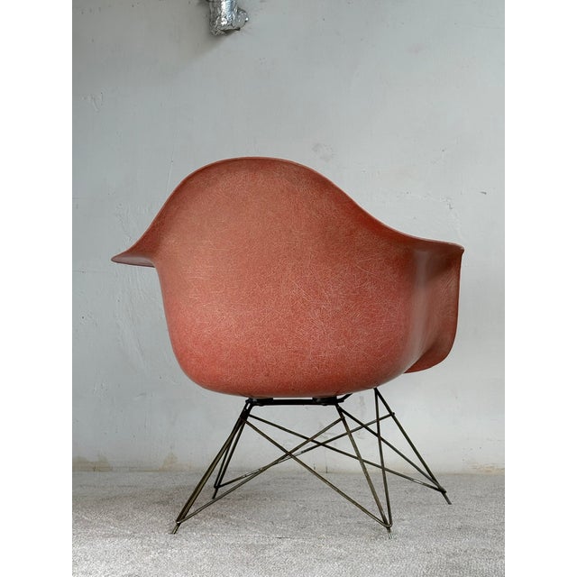Beige Vintage Salmon Fiberglass Armchair by Charles Eames for Herman Miller, 1962 For Sale - Image 8 of 18
