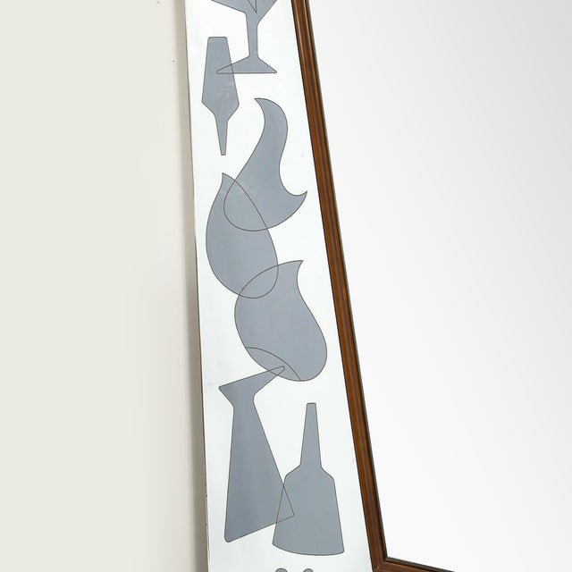 1950s Mid-Century Reversed Etched & Smoked Wall Mirror With Sculptural Walnut Lining For Sale - Image 5 of 12