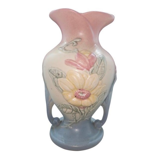 Vintage 1940's Hull Art Pottery Magnolia Vase Matte Finish Double Handle 9.5" For Sale