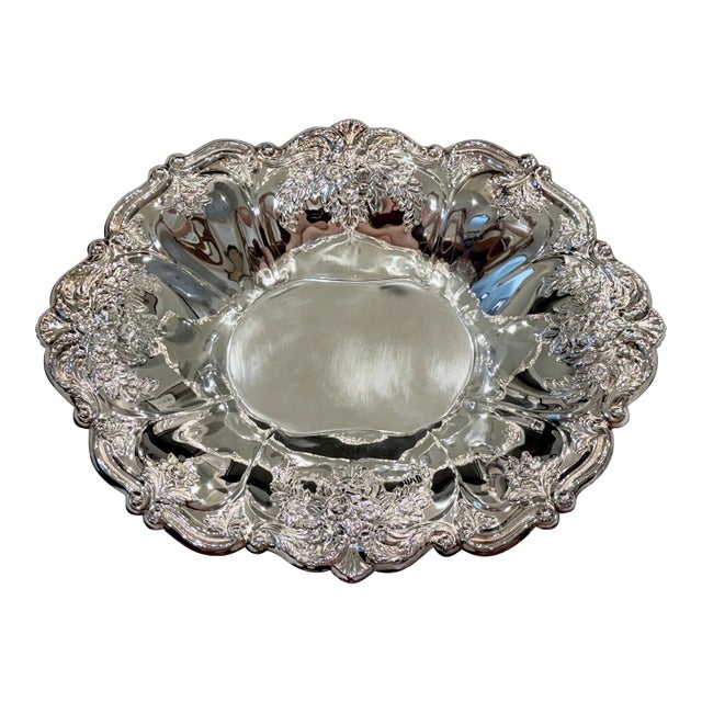 Vintage Oneida Ornate Floral Silverplate Centerpiece Bowl For Sale