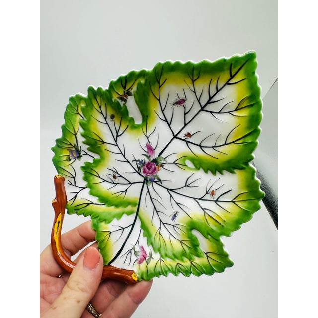 1980s Chelsea House Leaf Design Decorative Plate For Sale - Image 5 of 7