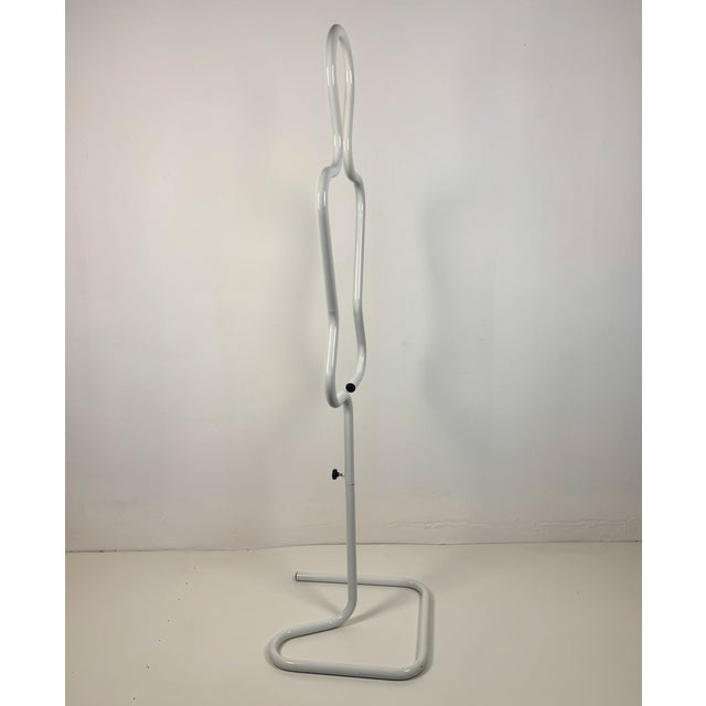White Tubular Mannequin Silhouette Coat Rack, Italy, 1980s For Sale - Image 4 of 7