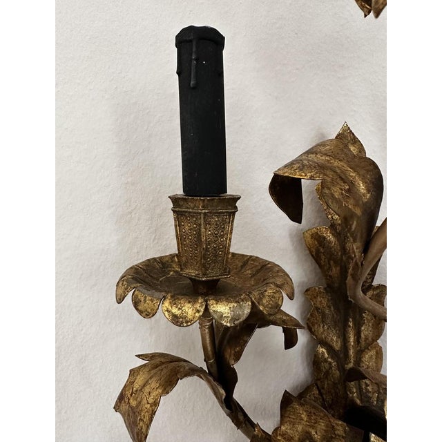 Big Floral Florentine Gilded Wall Lamp, 1890s For Sale - Image 4 of 18